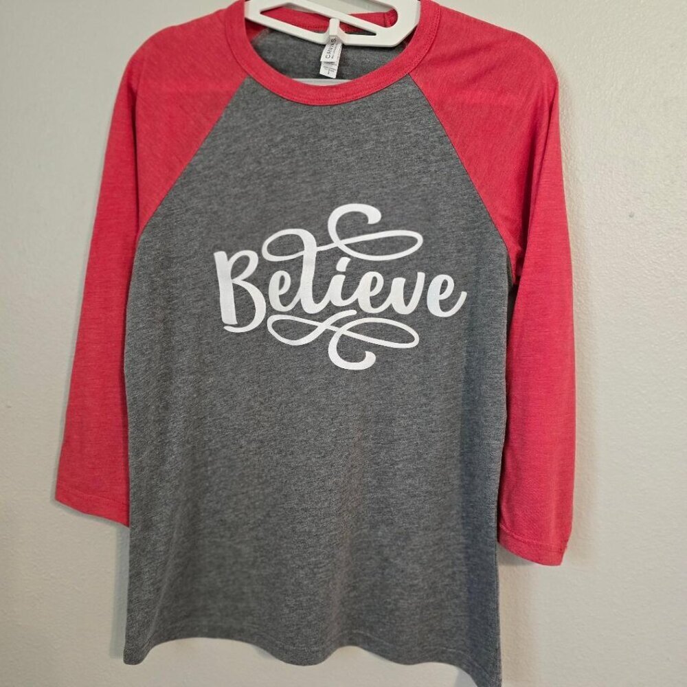 Canvas Bella-Canvas Raglan style 'Believe' T-shirt - S- Grey w/ Red 3/4" Sleeve